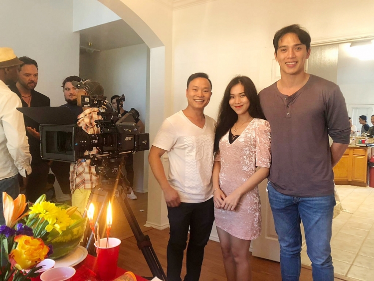'Qua bển làm chi': Phim hài tình cảm đến từ ekip trẻ Việt kiều được lấy 100% bối cảnh tại Mỹ