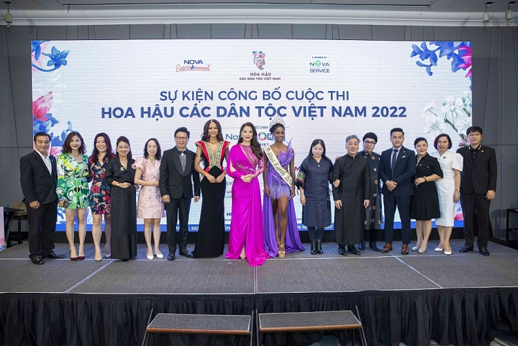 'Miss Earth 2021' Destiny Evelyn Wagner đến Việt Nam, làm giám khảo cuộc thi 'Hoa hậu các dân tộc Việt Nam 2022'