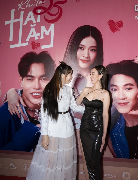 Dàn sao Việt tề tựu tại thảm đỏ phim 'Khi ta hai lăm'