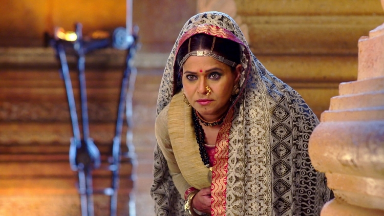 'Chuyện tình nàng Sita': Đại hoàng tử không thèm quay về kế vị ngai vàng dù được mẹ và em trai cầu xin