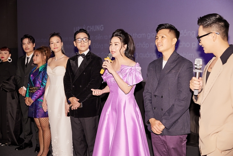 Dàn diễn viên 'Biệt đội rất ổn' xuất hiện cùng loạt nghệ sĩ Việt tại buổi ra mắt phim