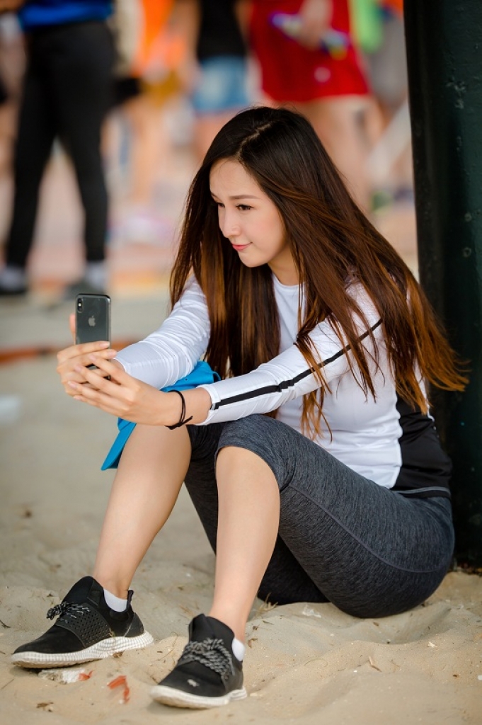 hoa hau mai phuong thuy chay bo tu thien