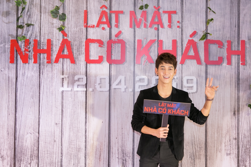 cu dan mang doi kien lat mat nha co khach cua ly hai