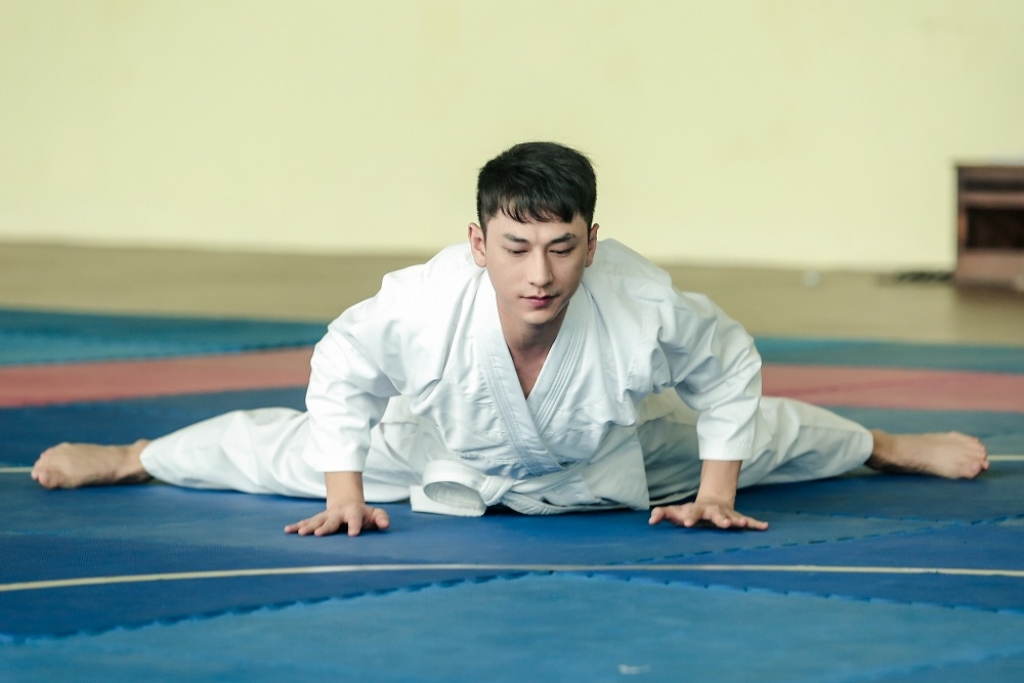 isaac cat luc tap vo judo de dong phim hanh dong