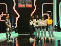 Tham gia gameshow, chị em nhà Lip B gặp phải đối thủ 'nặng ký'