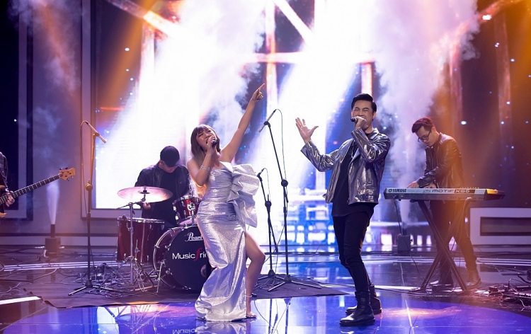 dien vien tien loc ngam ngui bi loai tai ban ket troi sinh mot cap