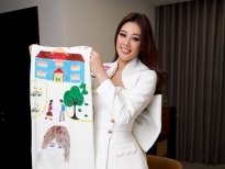 Bạn có biết ý nghĩa đặc biệt của bộ vest trắng Hoa hậu Khánh Vân mặc tối 31/3?