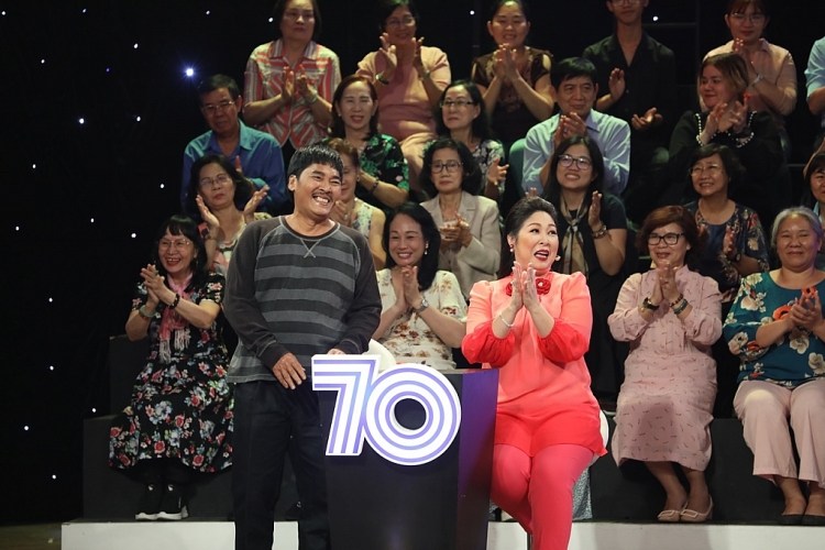 'Ký ức vui vẻ': Ca sĩ Thanh Thảo khiến dàn nghệ sĩ và khán giả đứng ngồi không yên