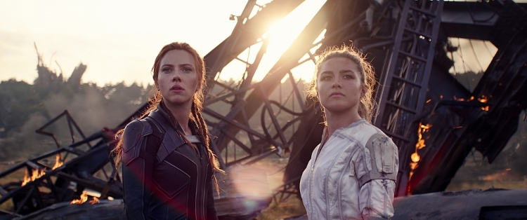 'Black Widow' tiết lộ quá khứ bị bắt cóc và hành trình cùng biệt đội Avengers