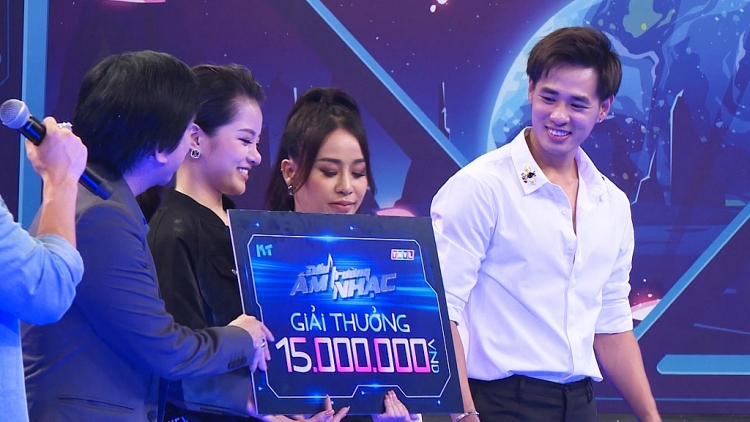 'Đấu trường âm nhạc': Khải Đăng mang chiến thắng chung cuộc cho đội Kim Tử Long