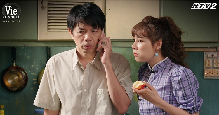 'Cây táo nở hoa' tập 4: Vụt mất cơ hội lấy chồng giàu, chị em Châu - Báu đánh nhau lật cả mâm cúng