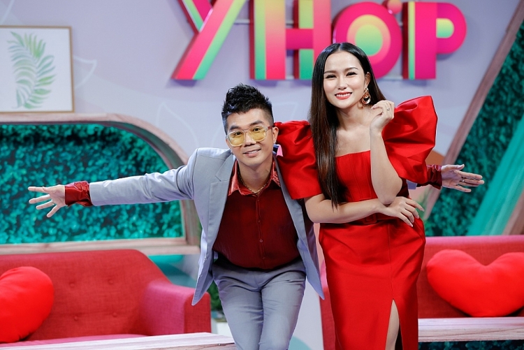 Vợ nhạc sĩ Khắc Việt 'vạch mặt' chồng trên sóng truyền hình