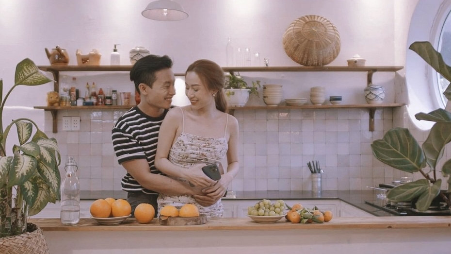 Mây Trắng tung MV đầy drama, theo dòng chảy 'trà xanh' đang thịnh hành