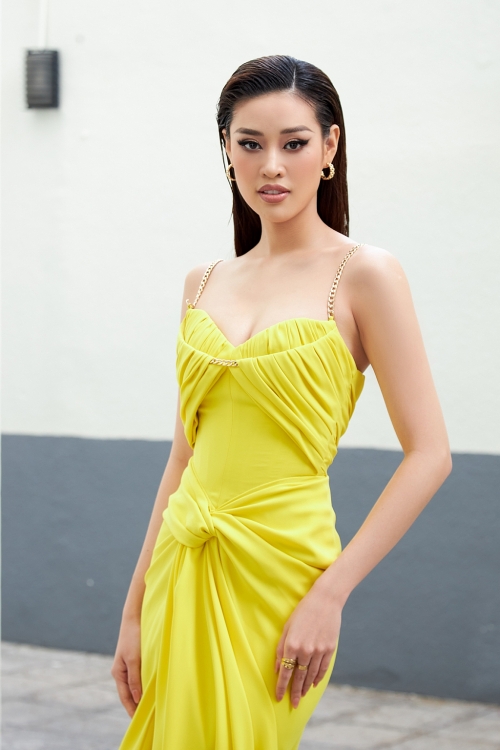'Road to Miss Universe' tập 7: Hoa hậu Khánh Vân kể lại hành trình hơn một năm cùng ngôi nhà One Body Village