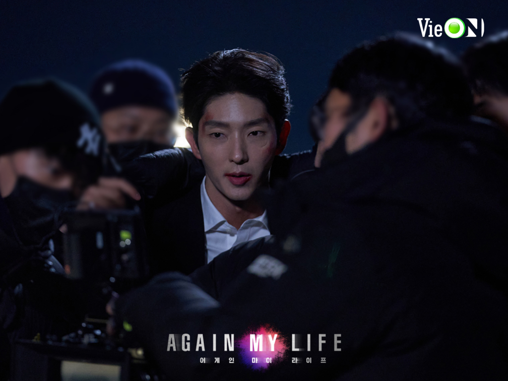 Lee Jun Ki trở lại với 'Again my life' sau 2 năm vắng bóng