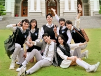 'Em là người anh thích': Web-drama học đường của giới con nhà giàu đầu tiên của đạo diễn Luk Vân