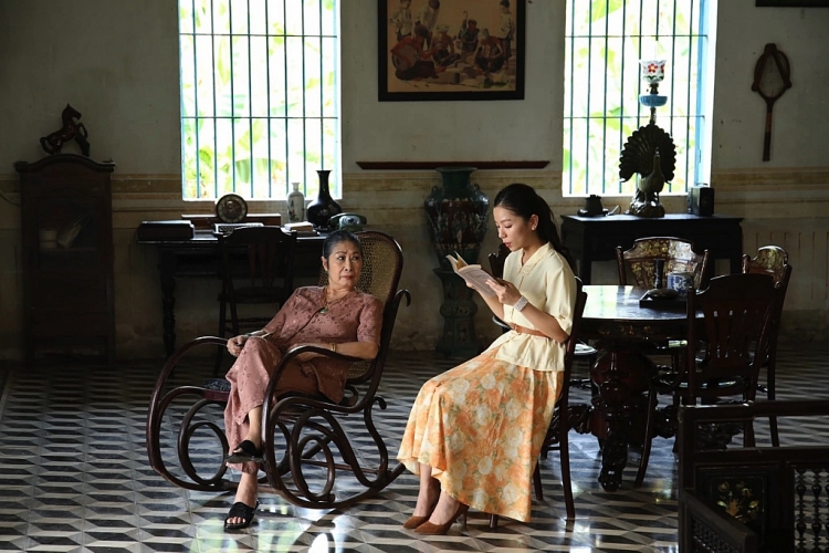 Điều gì giữ chân khán giả ở 'Lưới trời'?