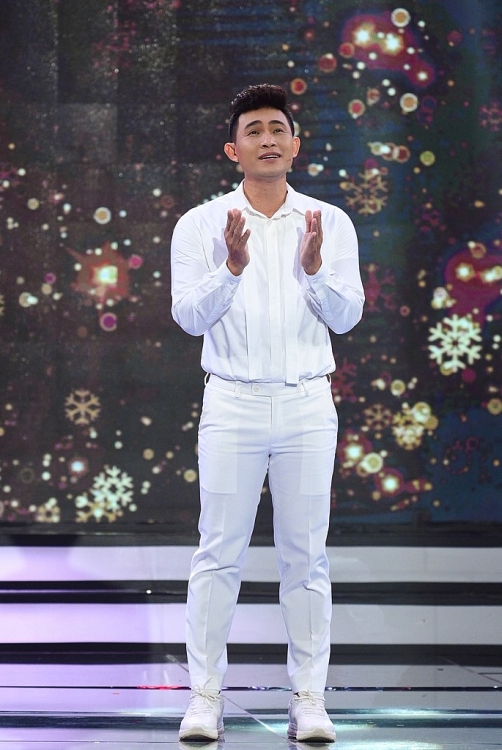 Nguyễn Hồng Ân tiết lộ đã có dự định trở thành linh mục trước khi theo đuổi ca hát