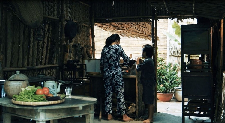 'Phim ngắn cuối tuần': Mùi của ký ức yên bình thuở còn thơ