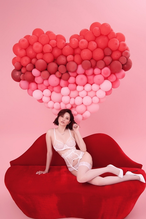 Hoa hậu Diệu Linh nóng bỏng với bộ ảnh bikini đỏ rực