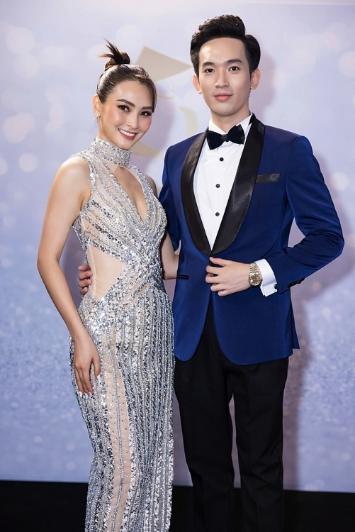 NSND Lê Khanh cùng dàn sao Việt đổ bộ tại đêm bán kết 'Hoa hậu du lịch Việt Nam toàn cầu 2021'