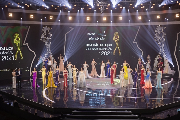 BGK 'Hoa hậu du lịch Việt Nam toàn cầu' 'phá luật', không loại thí sinh sau bán kết