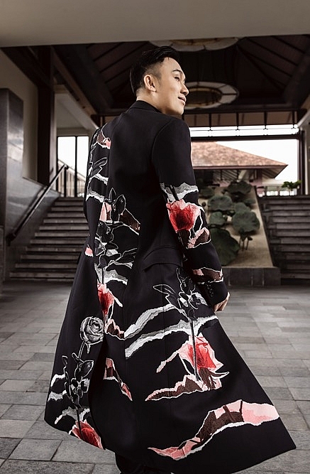 Phong cách thời trang đẳng cấp của Dương Triệu Vũ