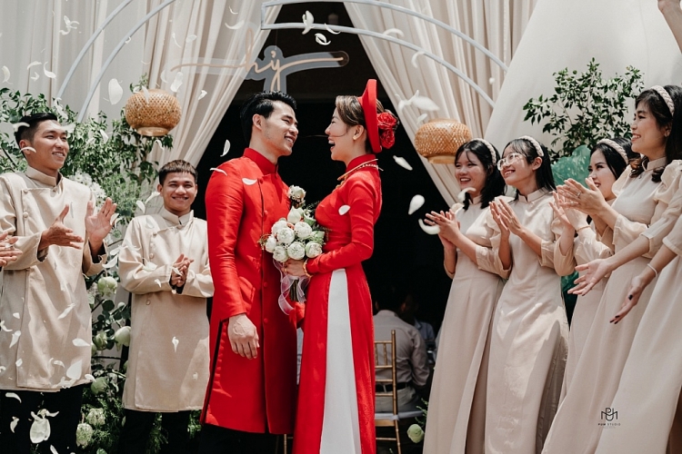 Cặp đôi ca sĩ Ngọc Ngữ - Châu Ngọc Hà chính thức tổ chức đám cưới