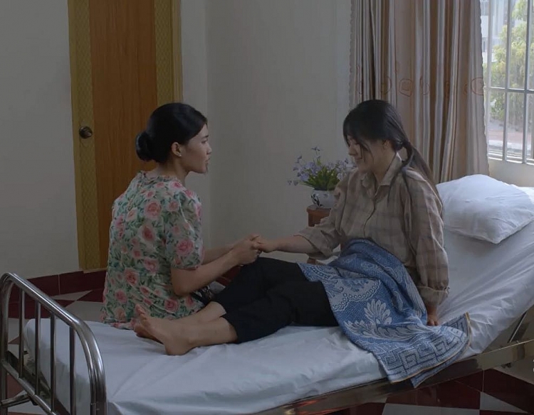 'Phim ngắn cuối tuần': Hai mẹ con bị miệt thị chỉ vì nghèo