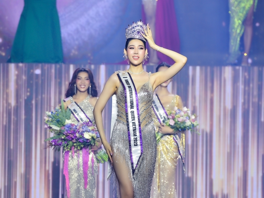 Nguyễn Hà Dịu Thảo đăng quang 'Miss International Queen Vietnam 2023'