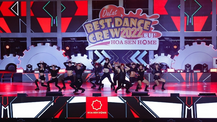 Viết Thành, Việt Max, Quang Đăng đưa ra lời khuyên thực tế cho các đội lọt chung kết 'Dalat Best Dance Crew 2023'
