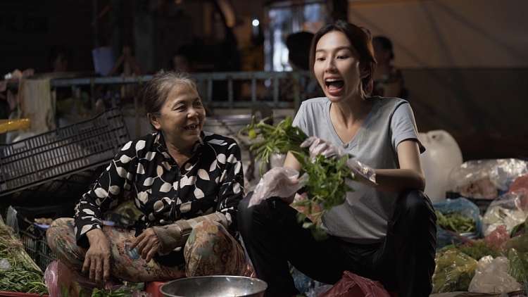 Hoa hậu Thùy Tiên khép lại series 'Đu đêm', tâm huyết đã truyền tải được giá trị nhân văn