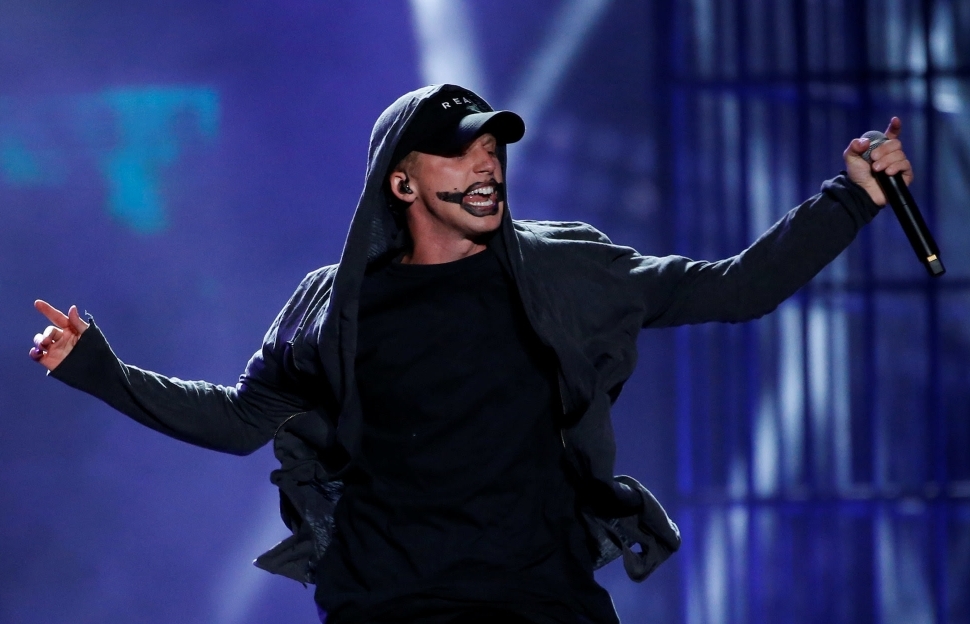 NF - 'Truyền nhân' của Eminem hay một bản thể độc đáo mới của làng rap?