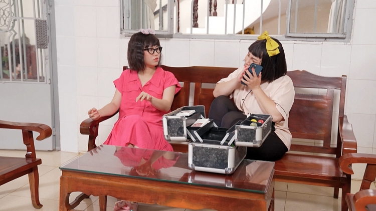 'Gia đình khó dễ': NSƯT Công Ninh phản đối lối sống hoang phí, chạy theo xu hướng của giới trẻ
