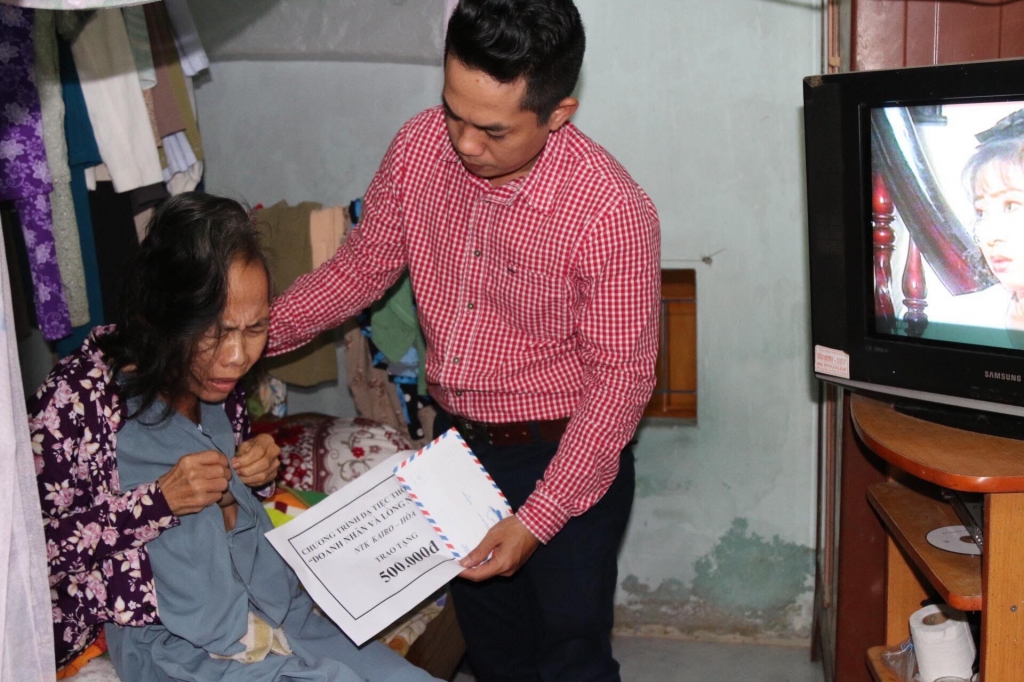 ntk kairo hoa voi hanh trinh thien nguyen trao tang qua doi lay yeu thuong
