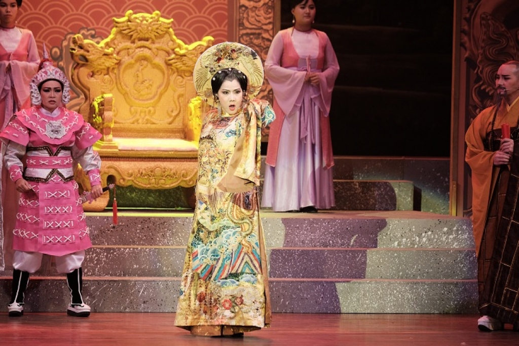 lan gio moi cho vo cai luong thai hau duong van nga