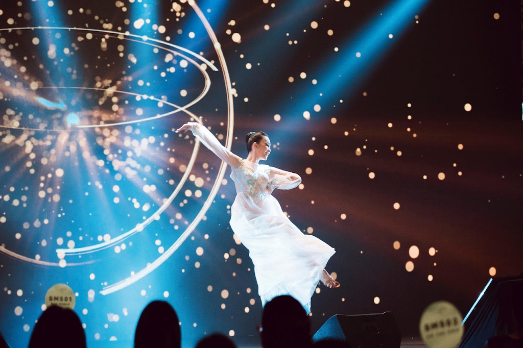 linh nga tiet lo tao mat vline lan da trang khong ti vet nho massage