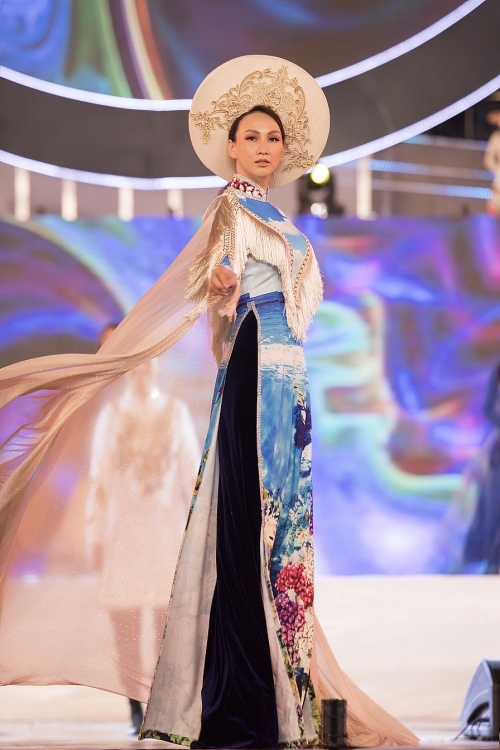 hoa hau paris vu hoi ngo hoa hau ngoc han tai festival bien nha trang