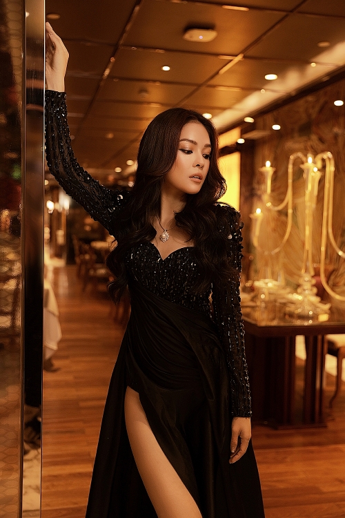 duong cam lynh nhan hang su dung hinh anh nghe si trai phep la dang ban re thuong hieu