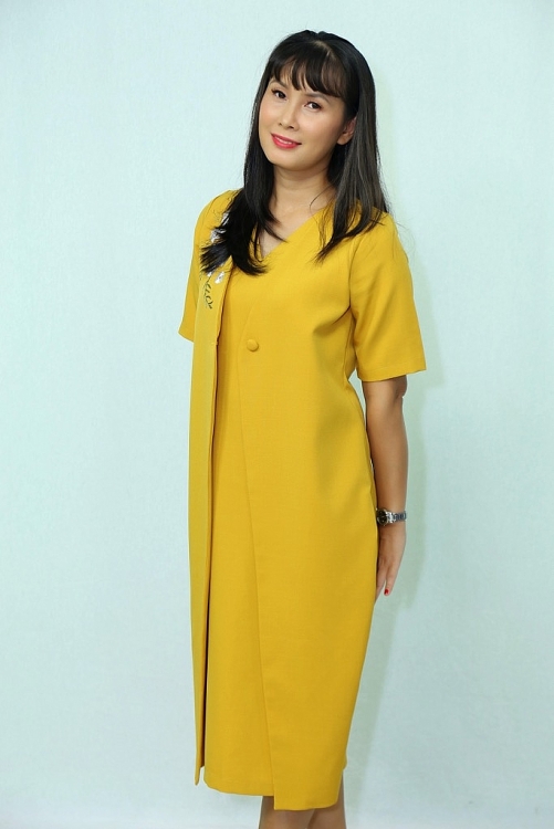 dao dien le hoang mau thuan voi nha van nguyen quynh trang ve quan diem hanh phuc cua phu nu