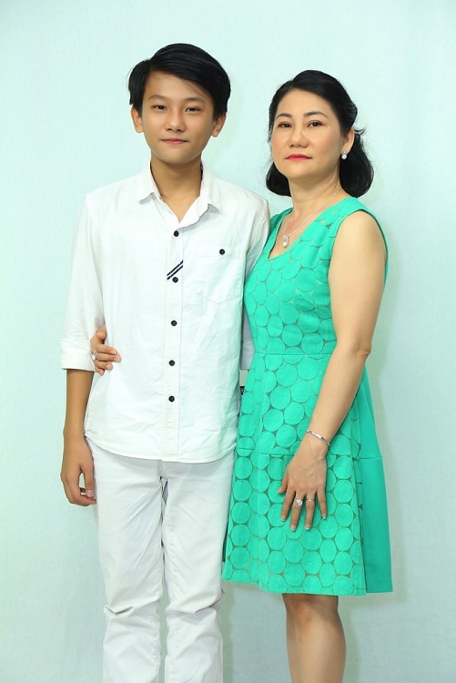 dieu con muon noi cau be 13 tuoi roi nuoc mat tho lo anh trai la con cau con khan con con thi khong