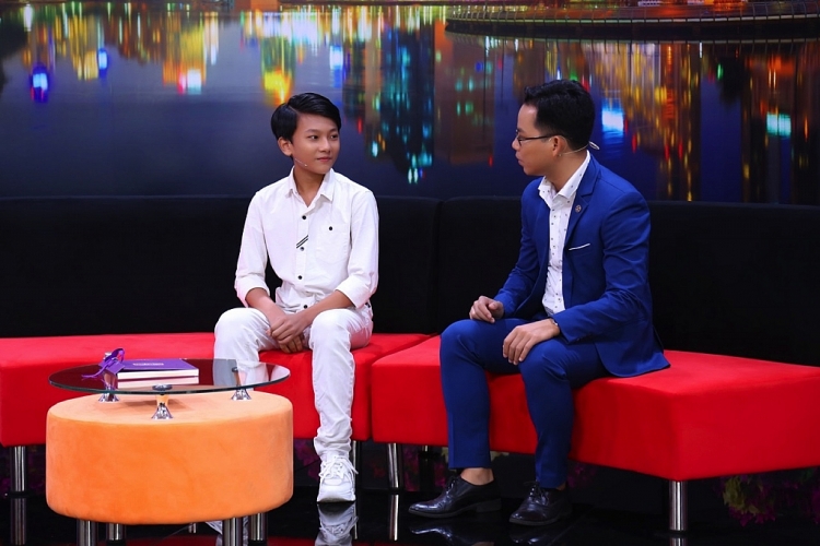 dieu con muon noi cau be 13 tuoi roi nuoc mat tho lo anh trai la con cau con khan con con thi khong