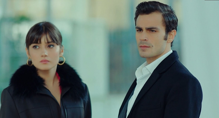 'Trái cấm': Cắm sừng người yêu nhưng Alihan vẫn ghen tuông, phá rối khi nghĩ Zeynep có bạn trai mới