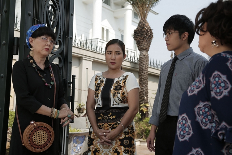 'Kiếm chồng cho mẹ chồng': Tìm được mẹ sau chục năm thất lạc, Chế Nguyễn Quỳnh Châu đau đớn phát hiện bị ung thư