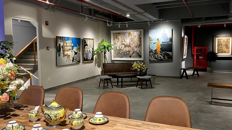 Ngõ Art Gallery giới thiệu triển lãm tranh của cố họa sĩ Nguyễn Cao Thương và 12 họa sĩ khác