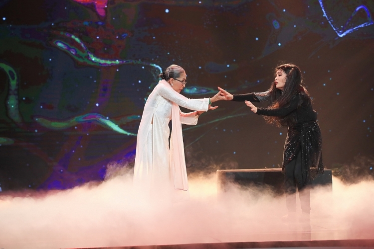 Cha đẻ của 'Nhỏ ơi' - ca khúc mang đậm dấu ấn cố nghệ sĩ Chí Tài nghẹn ngào hát lại trong 'Sao nối ngôi'