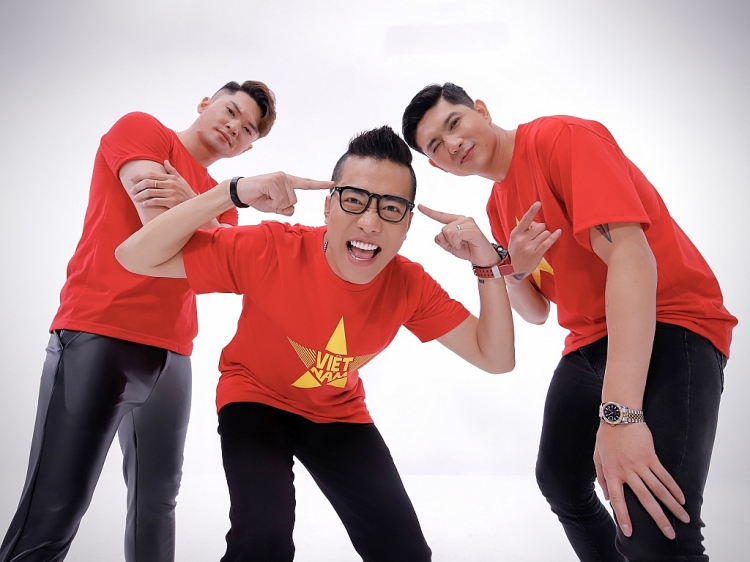 Bị hủy show hàng loạt, Hoàng Rapper hợp tác cùng Tim, Bảo Kun và Kim Anh và ekip làm MV 'Đang yên đang lành'