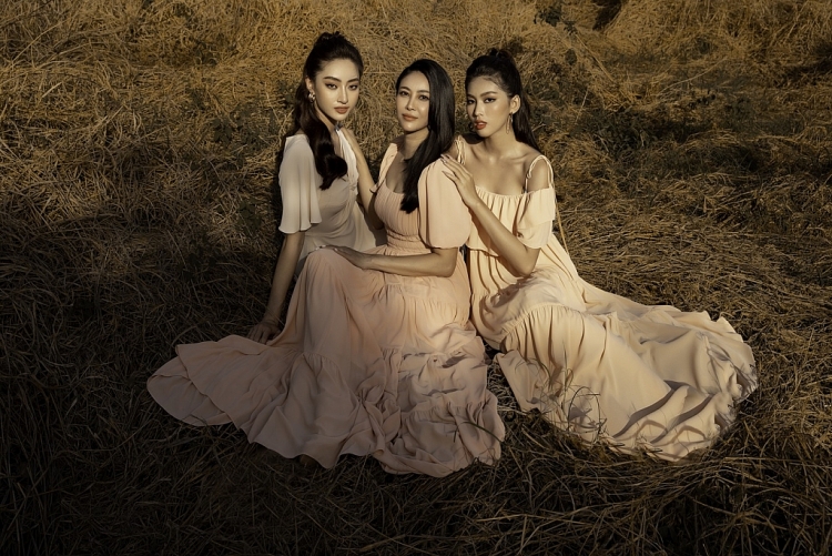 Hà Kiều Anh pose dáng đỉnh cao cùng 2 nàng hậu Lương Thùy Linh và Ngọc Thảo