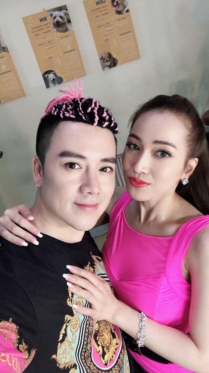 Rò rỉ hình ảnh Nguyễn Hoàng Nam babboy với tóc tết màu hồng và trang phục hầm hố