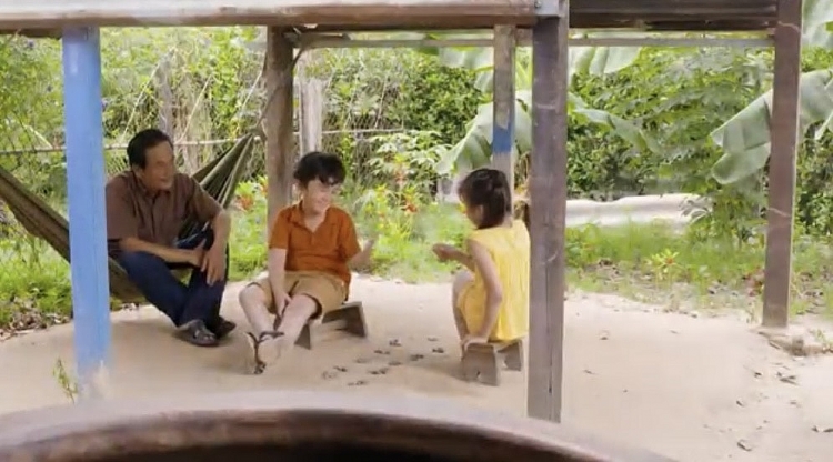 'Phim ngắn cuối tuần': Trẻ con thời 4.0 khác với trẻ con thời xưa như thế nào?